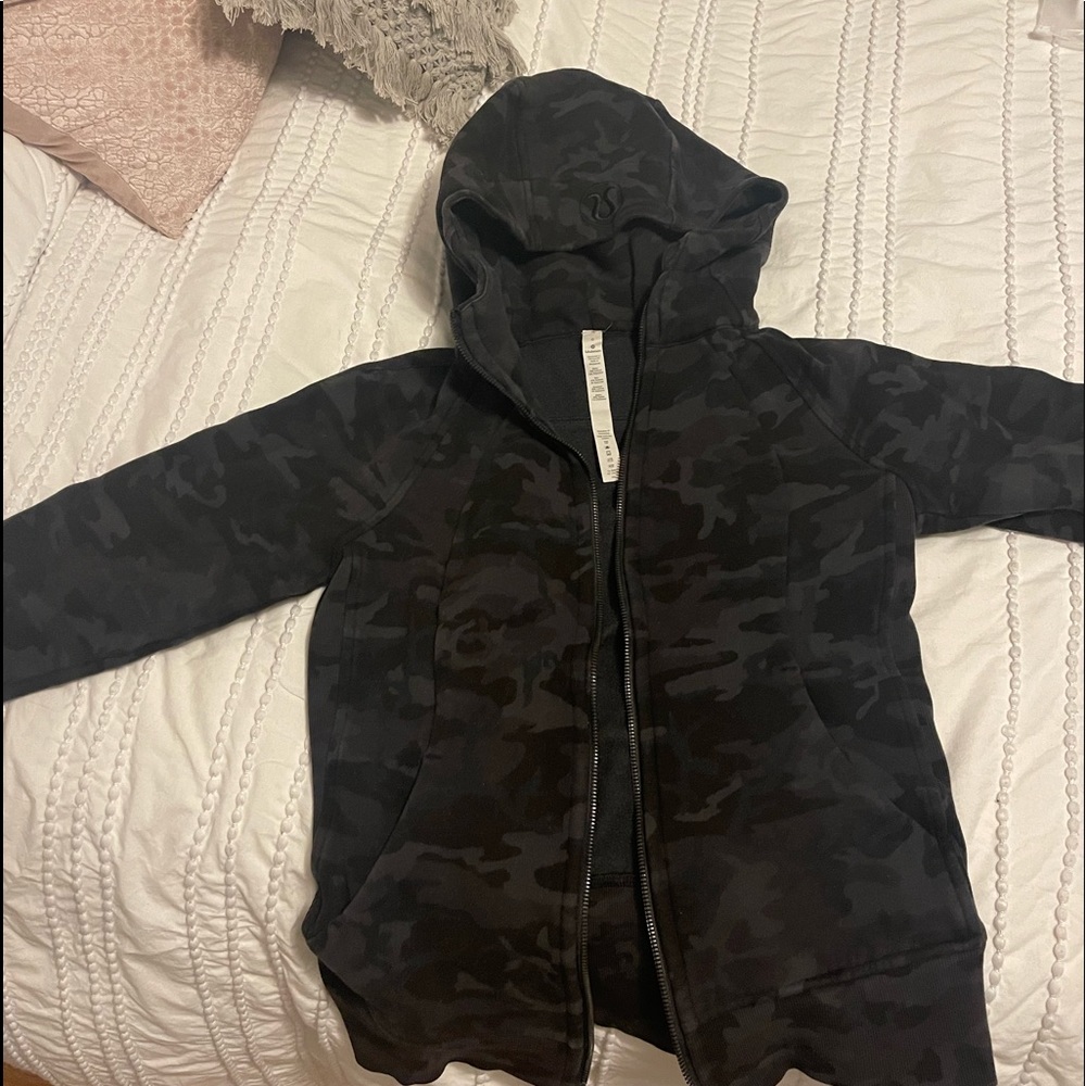Lululemon scuba zip up